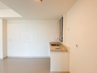 Apartemen Meikarta District 1 - Spacious Unfurnished 3BR with AC at Meikarta Apartment By Travelio