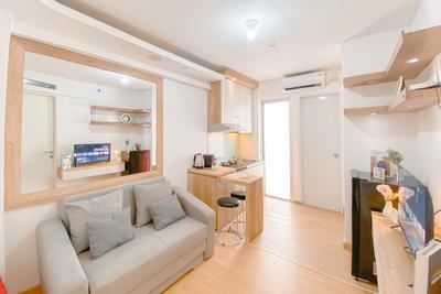 Apartemen Bassura City - Good and Comfy 2BR at Bassura City Apartment By Travelio