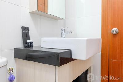 Apartemen Woodland Park Residence - Good Location with Simply Furnished 1BR Apartment Woodland Park Residence By Travelio