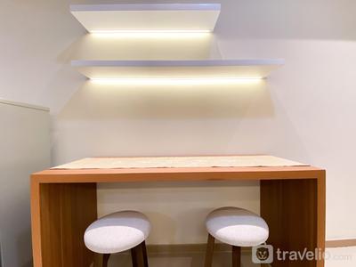 Apartemen Meikarta - Comfortable Design 2BR with Working Space Apartment at Meikarta By Travelio