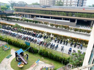 Apartemen Crown Court Executive Condominium - Homey 2BR Apartment Crown Court Executive Condominium By Travelio