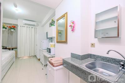 Apartemen Transpark Cibubur - Minimalist and Cozy Studio (No Kitchen) Transpark Cibubur Apartment By Travelio