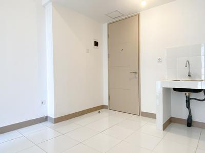 Apartemen Tokyo Riverside PIK 2 - Unfurnished 2BR at 28th Floor Tokyo Riverside PIK 2 Apartment By Travelio