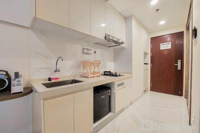 Apartemen Sky House BSD - Minimalist Designed and Homey Stay Studio at Sky House BSD Apartment By Travelio
