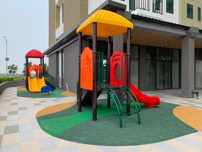 Apartemen Osaka Riverview PIK 2 - Fancy and Nice 2BR Osaka Riverview PIK 2 Apartment By Travelio