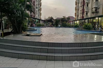 Apartemen Casablanca East Residence - Pool View 1BR Apartment at Casablanca East Residences By Travelio