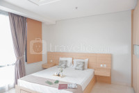 Spacious Studio Room at Capitol Suites Apartment By Travelio