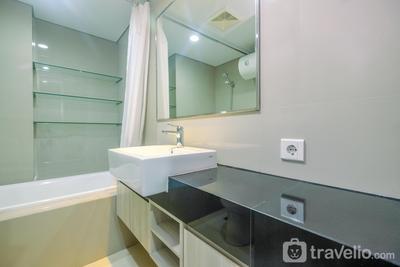 Apartemen Azalea Suites - Tranquil Studio Azalea Suites Apartment By Travelio