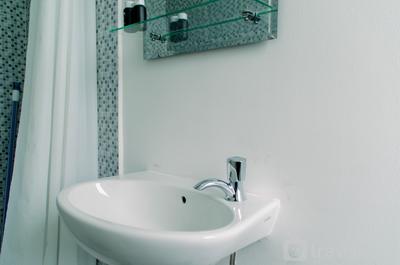 Apartemen Aeropolis Residence - Nice Studio Apartment (No Kitchen) at Aeropolis Residence near CGK Airport By Travelio