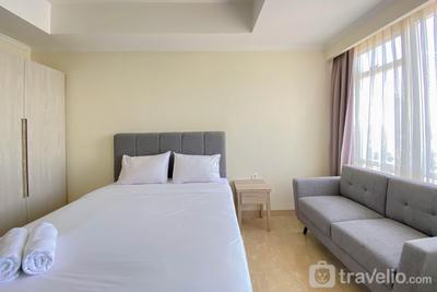 Best Choice and Minimalist Studio Room Menteng Park Apartment By Travelio