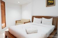 Pool View Studio Apartment Tamansari Sudirman By Travelio