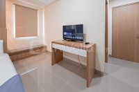 Apartemen B Residence - Restful and Well Furnished Studio Apartment B Residence By Travelio