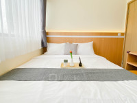 Apartemen Meikarta District 1 - Bright and Comfy 2BR at Meikarta Apartment By Travelio