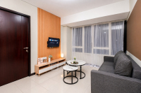Roomy Urban Living in 3BR at Apartment Nifarro Park By Travelio