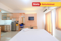 Minimalist Studio Park View Condominium Apartment near Mall By Travelio