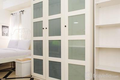 Apartemen Bassura City - White and Nice 1BR at Bassura City Apartment By Travelio