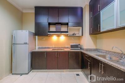 Apartemen Bellezza - Exclusive and Comfy 2BR with Extra Room at Bellezza Apartment By Travelio