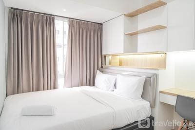 Cozy Living and Homey 2BR Tokyo Riverside PIK 2 Apartment By Travelio
