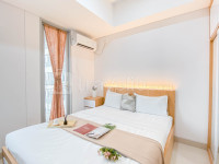 Wooden Accent Studio at Pesona Square Depok Apartemen By Travelio