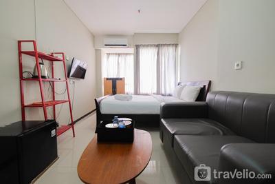 Apartemen Nifarro Park - Garden View Studio at Nifarro Park Apartment By Travelio