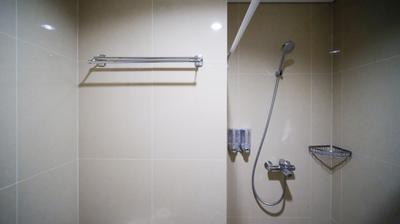 Apartemen Grand Sungkono Lagoon - Good Choice and Homey 1BR Grand Sungkono Lagoon Apartment By Travelio