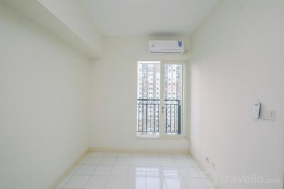 Apartemen Podomoro Golf View - Unfurnished 2BR with AC at 23rd Floor Podomoro Golf View Apartment By Travelio