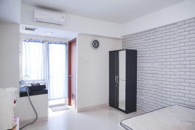 Apartemen Green Park View - Minimalist Unfurnished Studio with AC at Green Park View Apartment By Travelio