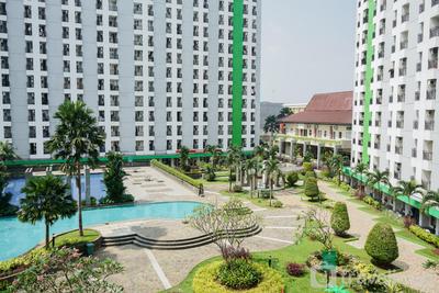 Apartemen Green Lake View - Simple Studio at Green Lake View Ciputat Apartment By Travelio