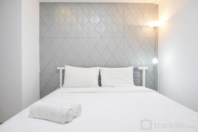 Homey and Modern Look 2BR 6th Floor Green Park View Apartment By Travelio