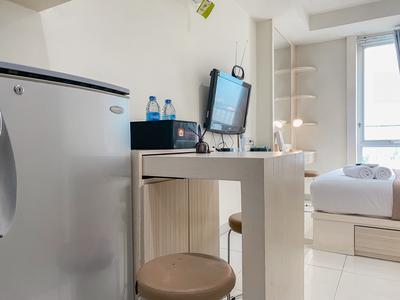 Apartemen Azalea Suites - Modern Look and Restful Studio at Azalea Suites Apartment By Travelio