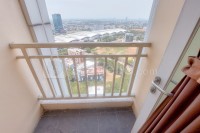 Apartemen B Residence - Minimalist and Warm Studio Apartment at B Residence By Travelio