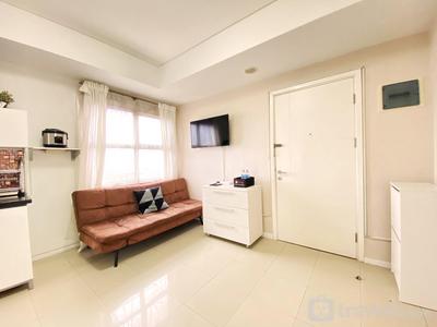 Apartemen Parahyangan Residence - Comfy and Modern 2BR Apartment at Parahyangan Residence By Travelio