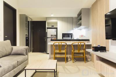 Apartemen Orange County - Comfy 1BR at Orange County Apartment By Travelio