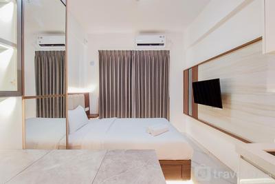 Nice Studio Apartment at Sky House BSD By Travelio