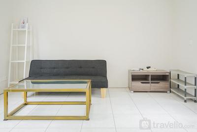 Guest House Vanya Park - Homey Studio at Alesha Vanya Park BSD Guest House (Sharing Bathroom) By Travelio