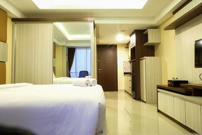 Apartemen H Residence - Modern Furnished Studio Apartment H Residence near MT Haryono By Travelio