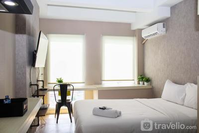 New and Cozy Studio at Patraland Urbano Apartment By Travelio