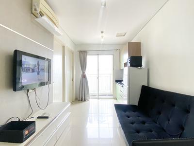 Apartemen Madison Park - Comfortable 2BR Madison Park Apartment By Travelio