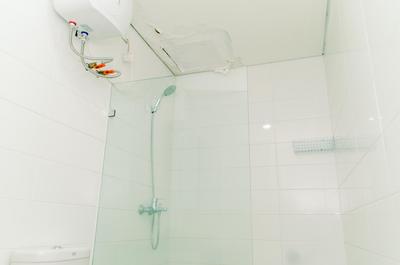 Apartemen Tuscany Residence - Best and Simply Modern 1BR Apartment at Tuscany Residences By Travelio