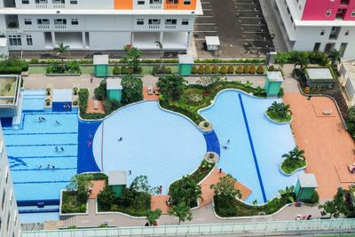 Apartemen Green Pramuka City - Modern and Bright 2BR Green Pramuka City Apartment By Travelio