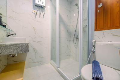 Apartemen Grand Kamala Lagoon - Well Furnished 1BR Grand Kamala Lagoon Apartment By Travelio