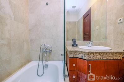 Apartemen Bellezza - Exclusive and Comfy 2BR with Extra Room at Bellezza Apartment By Travelio