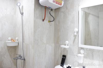 Apartemen Grand Asia Afrika - Modern Chic Studio Room at Grand Asia Afrika Apartment By Travelio