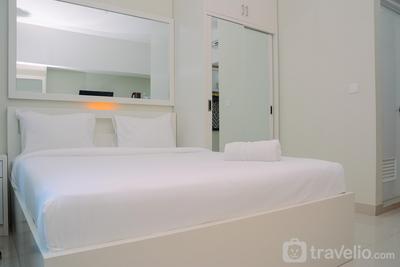 Studio Apartment at The Springlake Summarecon with Mall View By Travelio