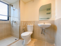 Apartemen Meikarta District 1 - Spacious Unfurnished 3BR with AC at Meikarta Apartment By Travelio