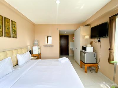 Apartemen Elvis Tower - Homey and Cozy Living Studio (No Kitchen) Elvis Tower Apartment By Travelio
