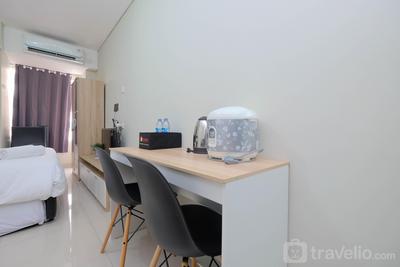 Apartemen Nifarro Park - Comfort Studio For 4 Pax at Nifarro Park Apartment By Travelio