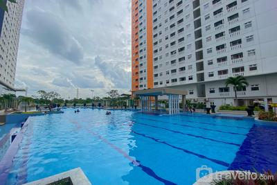 Apartemen Green Pramuka City - Comfy and Well Furnished 2BR at Green Pramuka City Apartment By Travelio