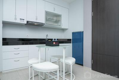 Apartemen CitraLake Suites - 1BR Comfy Apartment at CitraLake Suites By Travelio