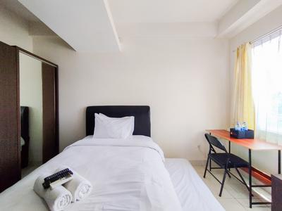 Modern Studio Design at Harvard Jatinangor Apartment By Travelio